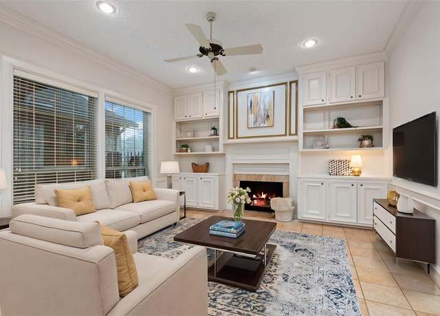 Property at 6623 Prairie Dunes Dr, Houston, TX 77069, 3 beds, 2.5 baths