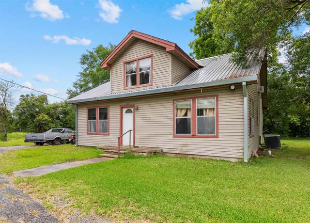 Property at 5606 Pecan St, Crosby, TX 77532, 3 beds, 1 bath