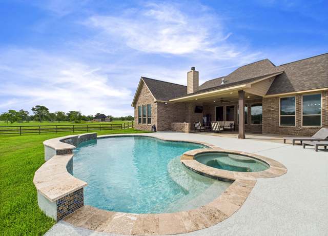 Property at 2711 Oakwood Shores Dr, Richwood, TX 77515, 4 beds, 3.5 baths