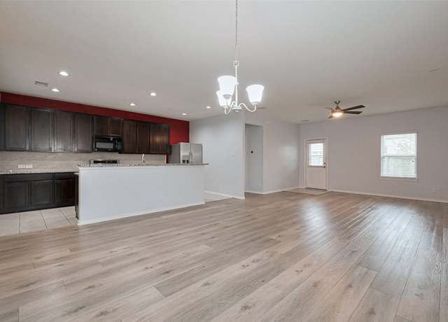 Property at 303 Stevia Ave, Crosby, TX 77532, 4 beds, 2 baths