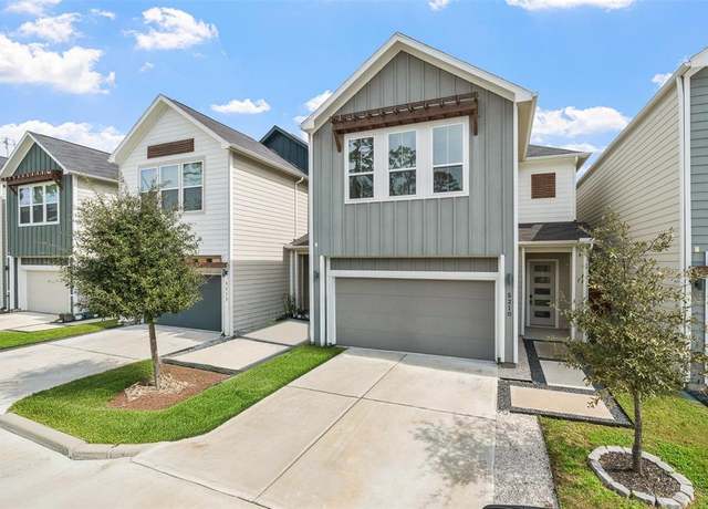 Property at 5210 Pinemont Creek Ln, Houston, TX 77018, 3 beds, 2.5 baths