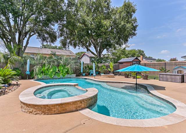 Property at 5513 Rock Springs Dr, La Porte, TX 77571, 3 beds, 2 baths