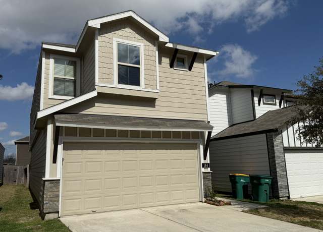 Property at 144 Camelot Place Ct, Conroe, TX 77304, 4 beds, 2.5 baths