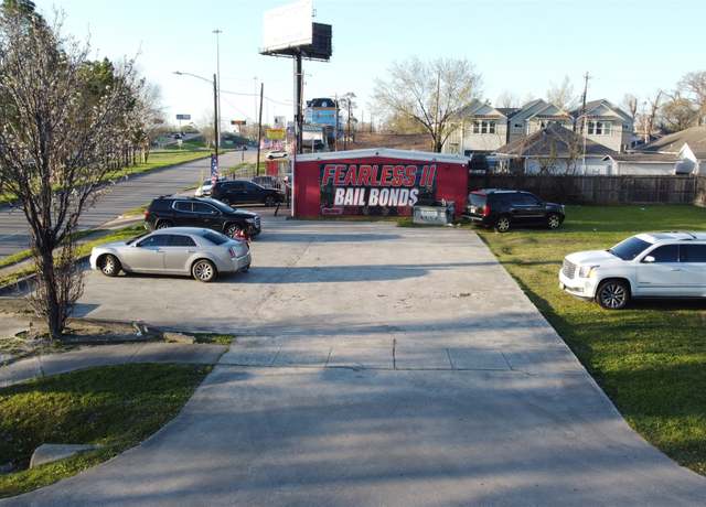 Property at 101 & 103 Amundsen St, Houston, TX 77009