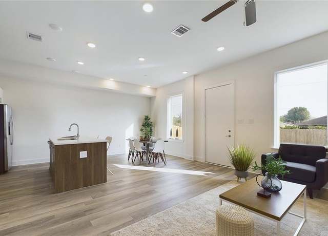 Property at 9616 Habitat St, Houston, TX 77075, 3 beds, 2.5 baths