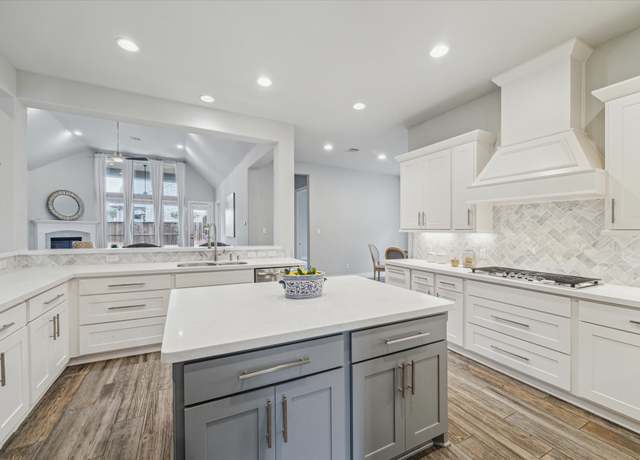 Property at 16503 Whiteoak Canyon Dr, Humble, TX 77346, 4 beds, 3.5 baths