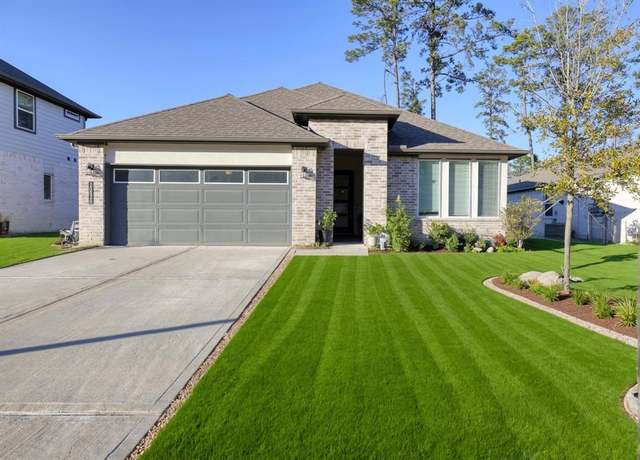 Property at 10026 Angelina Woods Ln, Conroe, TX 77384, 4 beds, 3 baths