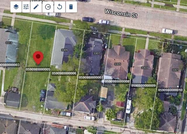 Property at 3301 Minnesota St, Baytown, TX 77520