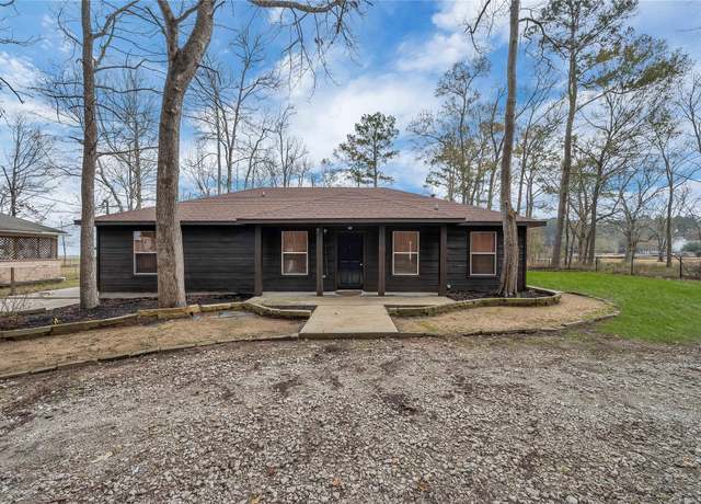 Property at 140 Johnson Rd, Coldspring, TX 77331, 3 beds, 2 baths