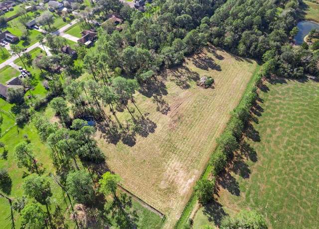 Property at 1414 Avenue L, Santa Fe, TX 77510