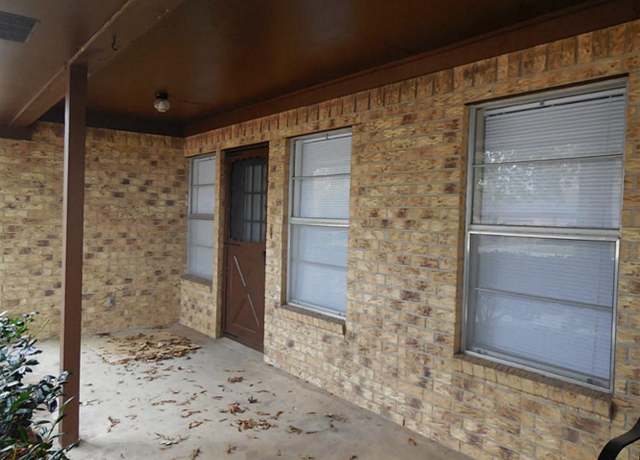 Property at 150 Page Ave, Shepherd, TX 77371, 2 beds, 1.5 baths