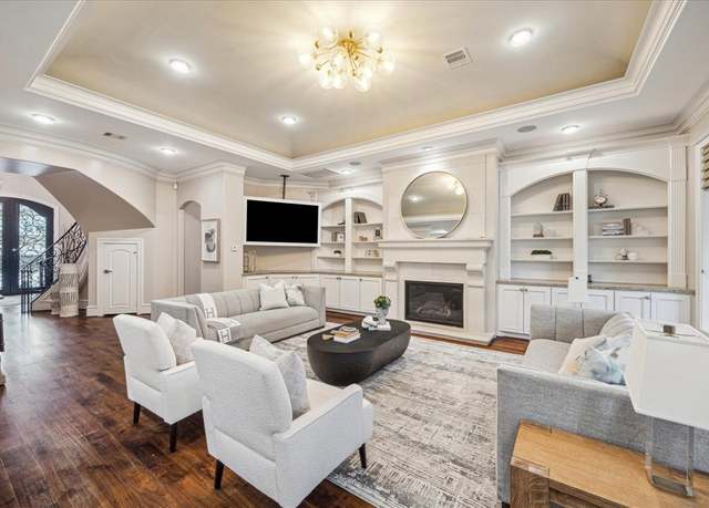 Property at 3822 Drummond St, Houston, TX 77025, 5 beds, 6.5 baths