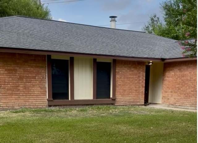 Property at 8302 Bee Meadow Ln, Houston, TX 77489, 3 beds, 2 baths