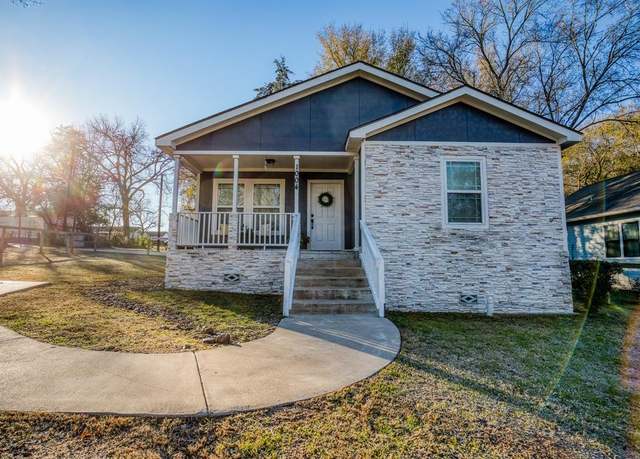 Property at 1004 Pecan St, Brenham, TX 77833, 3 beds, 2 baths