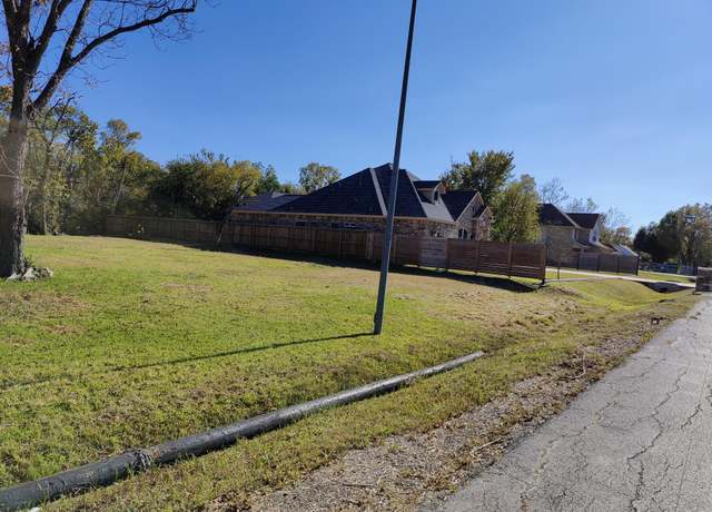 Property at 1107 Elberta St, Houston, TX 77051