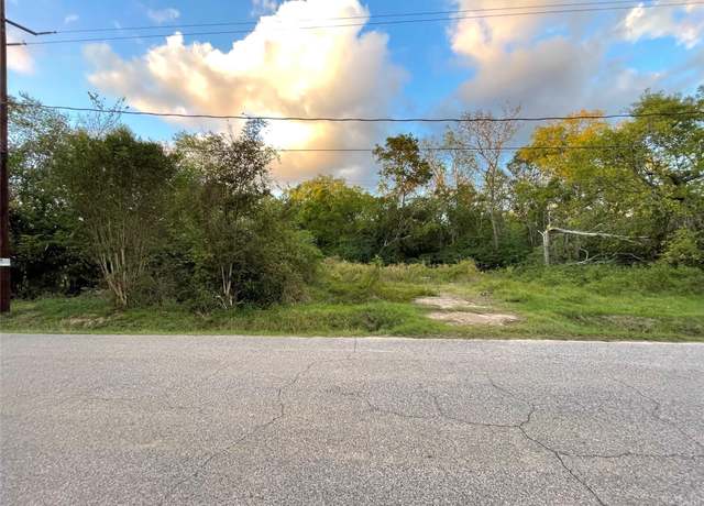 Property at 927 Lizzie Ln, Tomball, TX 77375