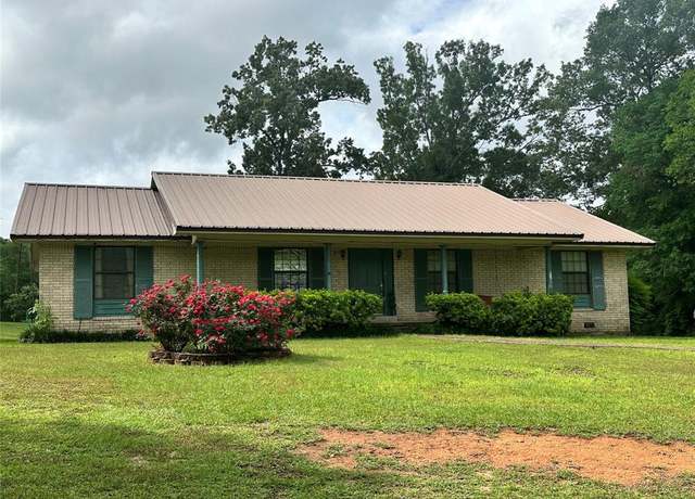 Property at 8203 US Highway 190 W, Woodville, TX 75979, 4 beds, 2 baths