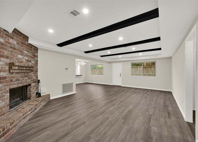 Property at 3350 Laurel Fork Dr, Houston, TX 77339, 3 beds, 2 baths