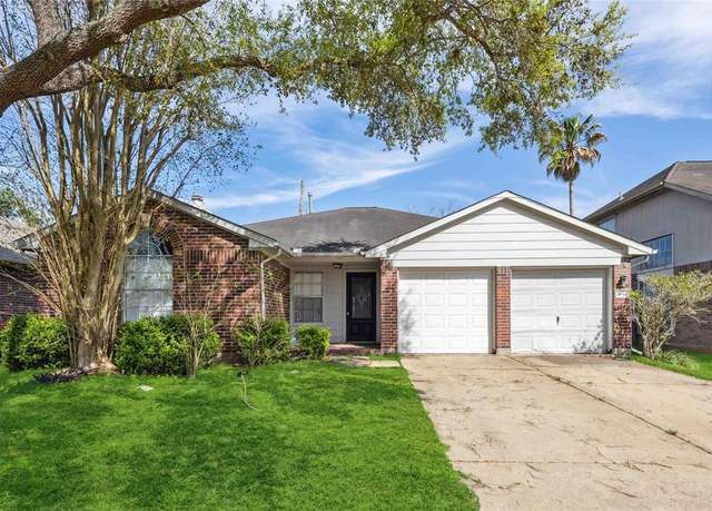 Property at 4615 Pleasant Trl, Fresno, TX 77545, 3 beds, 2 baths
