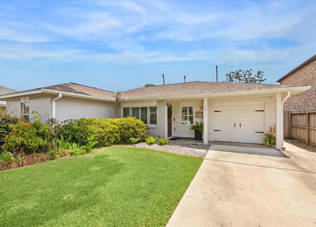 Property at 1511 Thornton Rd, Houston, TX 77018, 2 beds, 2 baths