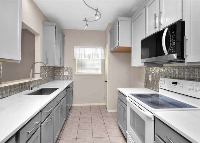 Property at 6000 Reims Rd #3808, Houston, TX 77036, 2 beds, 2.5 baths