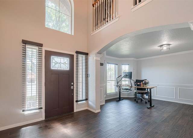 Property at 2202 Megellan Point Ln, Pearland, TX 77584, 5 beds, 3.5 baths