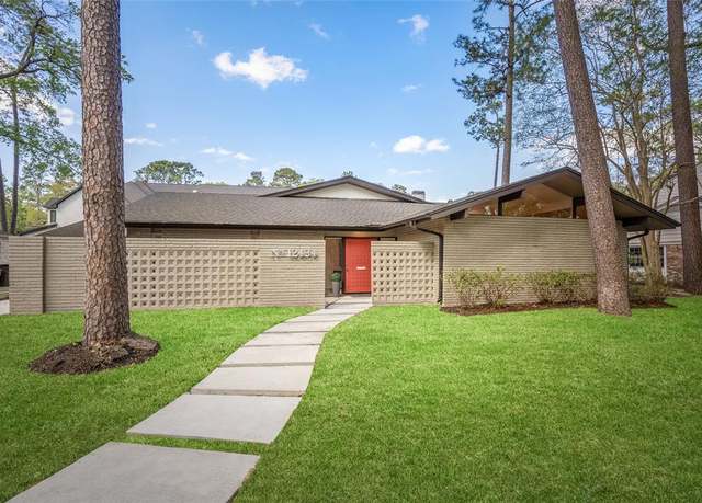 Property at 12434 Huntingwick Dr, Houston, TX 77024, 4 beds, 4.5 baths