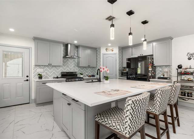 Property at 10814 Cane Grove Ln, Houston, TX 77075, 3 beds, 2.5 baths