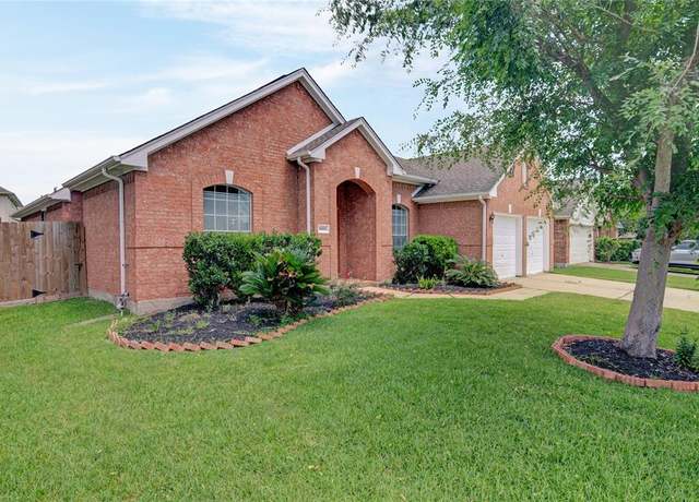 Property at 16814 Tower Rdg, Friendswood, TX 77546, 3 beds, 2 baths