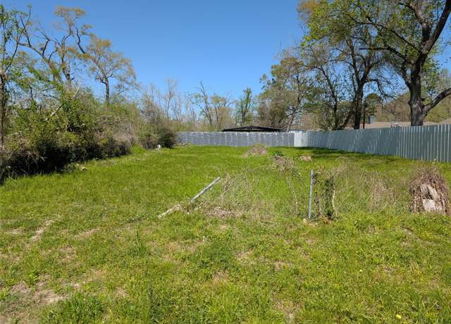 Property at 6516 Wilburforce St, Houston, TX 77091