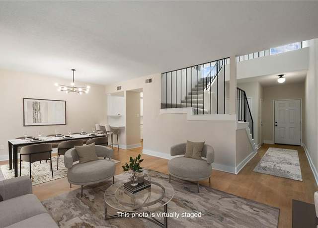 Property at 1300 Augusta Dr #12, Houston, TX 77057, 2 beds, 2.5 baths