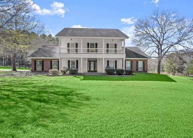 Property at 825 Walding Rd, Livingston, TX 77351, 4 beds, 3.5 baths
