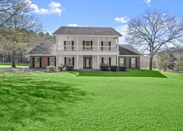Property at 825 Walding Rd, Livingston, TX 77351, 4 beds, 3.5 baths