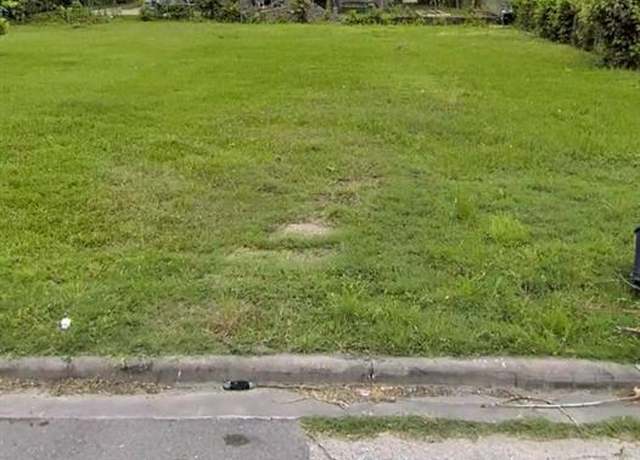 Property at 1313 E 34th St, Houston, TX 77022