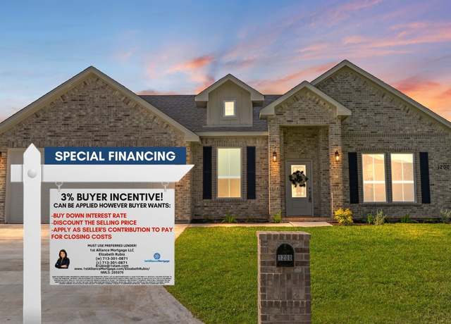 Property at 1200 Sailfish Dr, Bay City, TX 77414, 4 beds, 2.5 baths