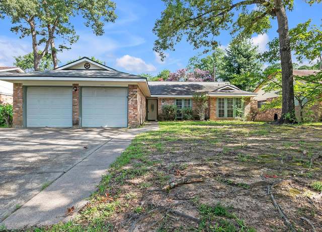 Property at 313 Bois D Arc Dr, Conroe, TX 77301, 3 beds, 2 baths