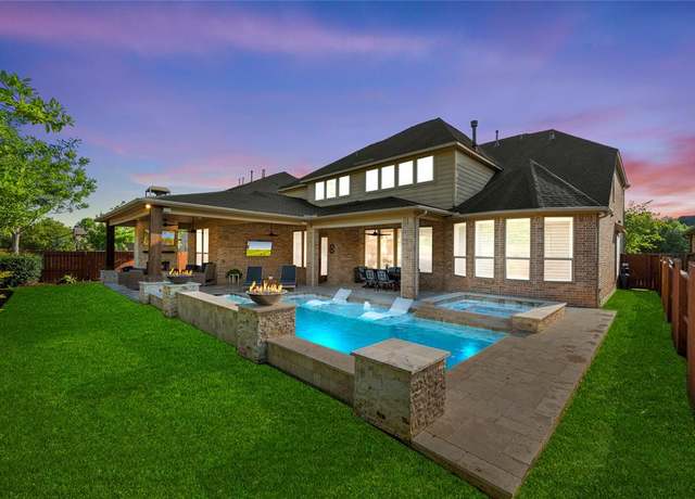Property at 10 Trento Turn Dr, Missouri City, TX 77459, 5 beds, 5 baths