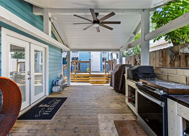 Property at 2412 39th St, Galveston, TX 77550, 2 beds, 1 bath