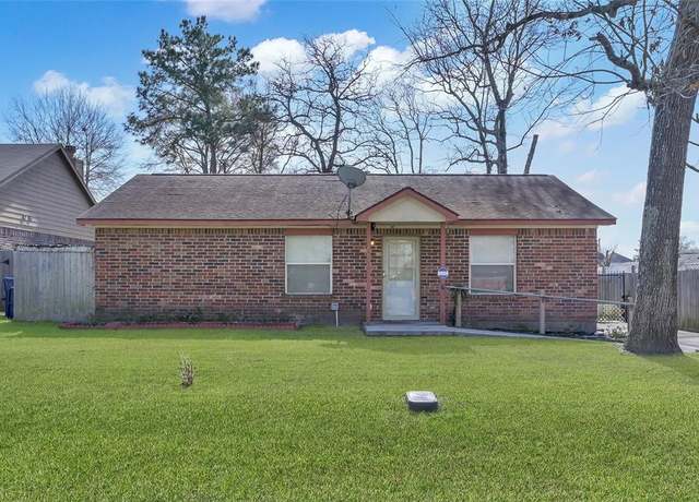 Property at 14192 Running Bear Dr, Willis, TX 77378, 2 beds, 1.5 baths