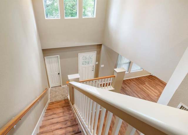 Property at 52 Stone Creek Pl #52, The Woodlands, TX 77382, 2 beds, 2.5 baths