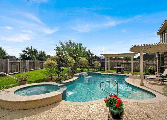 Property at 28006 Everett Knolls Dr, Katy, TX 77494, 5 beds, 3.5 baths