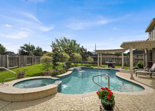 Property at 28006 Everett Knolls Dr, Katy, TX 77494, 5 beds, 3.5 baths