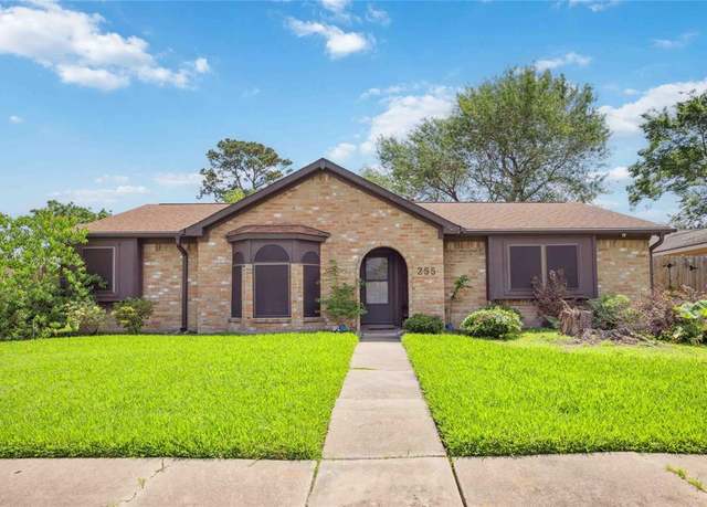 Property at 255 Shekel Ln, Houston, TX 77015, 3 beds, 2 baths