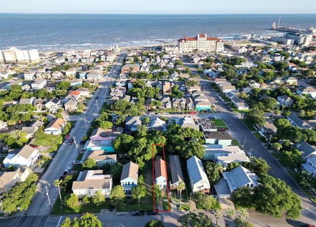 Property at 1913 Ursuline St, Galveston, TX 77550, 2 beds, 1.5 baths