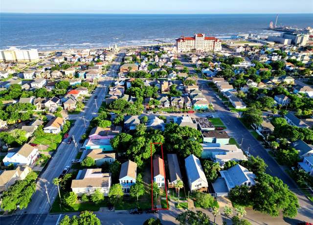 Property at 1913 Ursuline St, Galveston, TX 77550, 2 beds, 1.5 baths