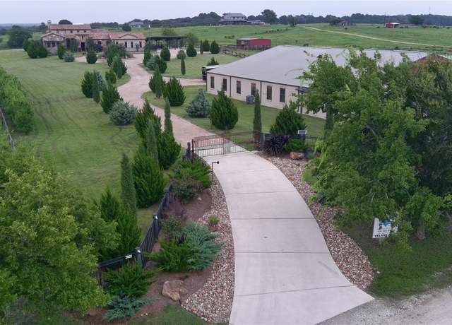 Property at 2021 County Road 312, Navasota, TX 77868, 4 beds, 4 baths
