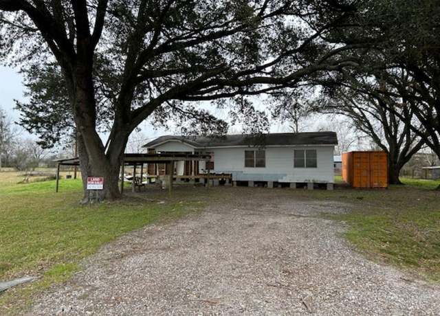 Property at 23640 Jones Rd, Hempstead, TX 77445, 3 beds, 1 bath