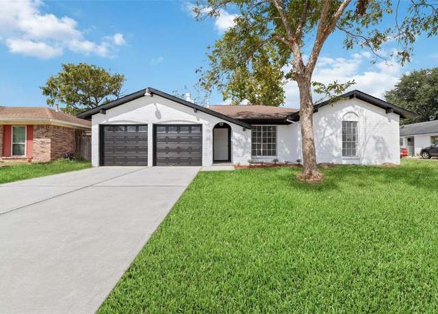 Property at 12018 Troulon Dr, Houston, TX 77072, 3 beds, 2 baths