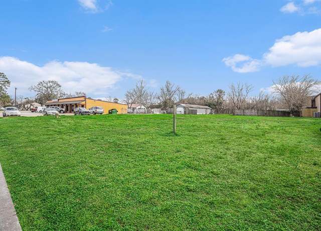Property at 2412 Pasadena Blvd, Pasadena, TX 77502