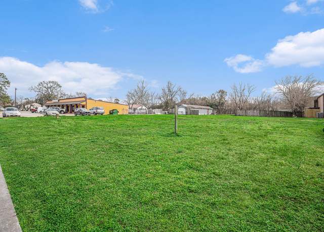 Property at 2412 Pasadena Blvd, Pasadena, TX 77502